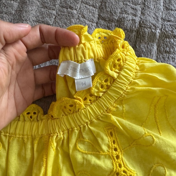 Yellow Eyelet Ruffle Sleeve Top - Picture 4 of 4